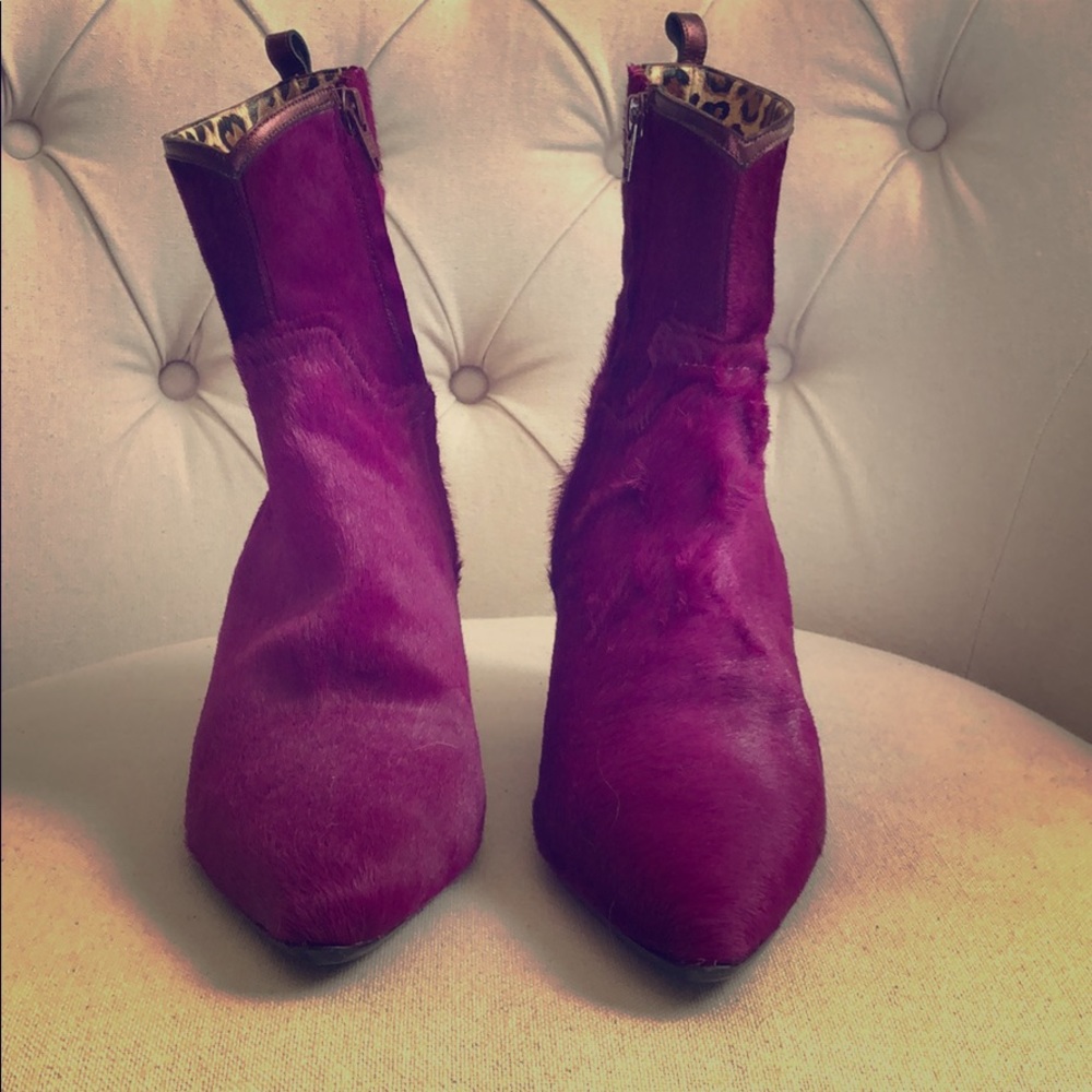 RARE Warren Edwards custom died  fur boots